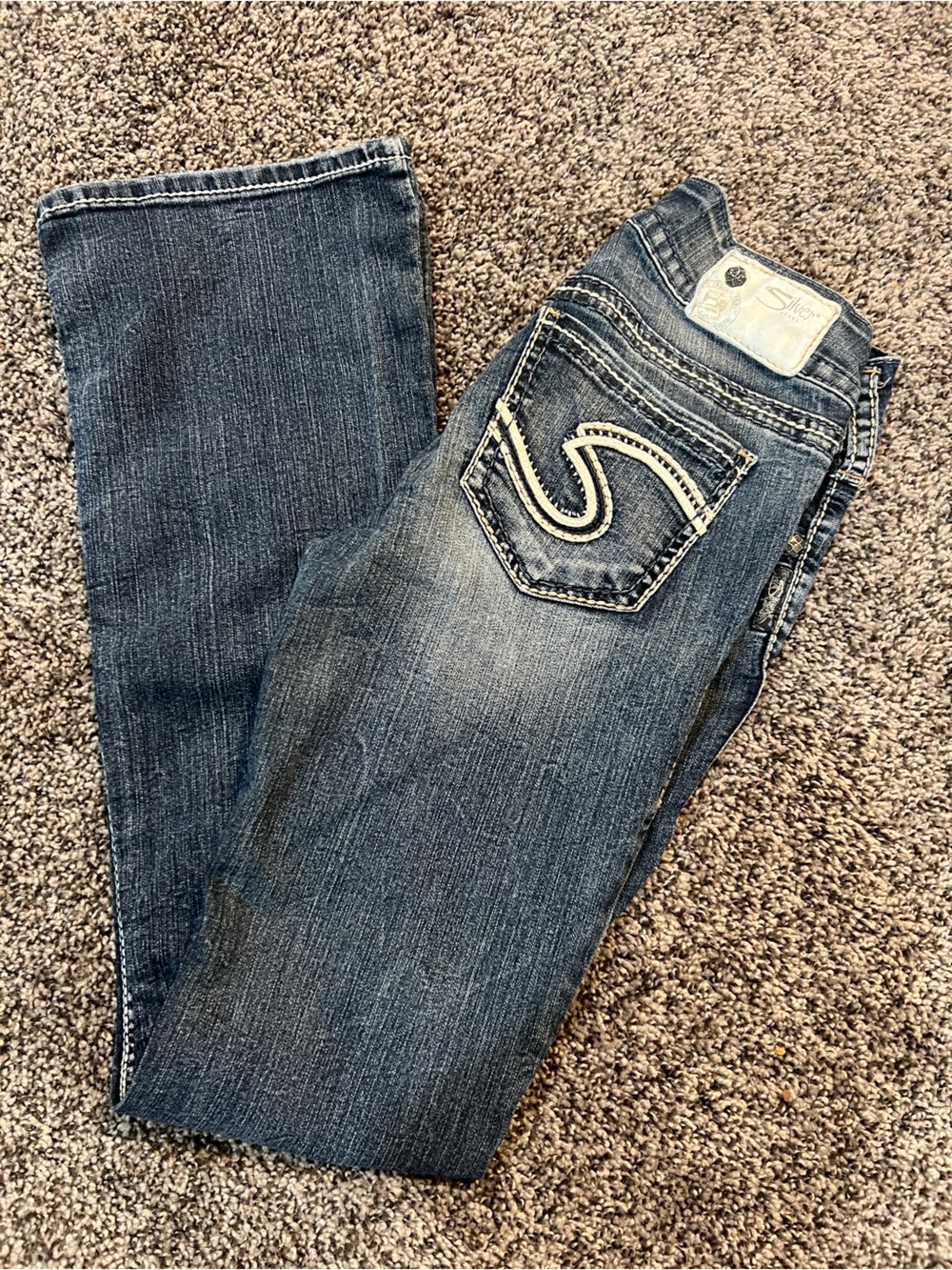 Silver Jeans Women's Dark Blue Boot Cut Jeans with Embroidered Back Pocket